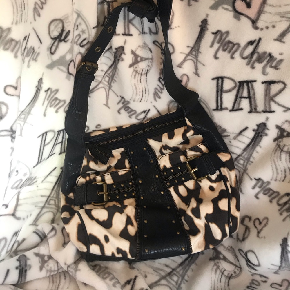 Cute AF Jessica Simpson Cheetah Purse. Feel luxy